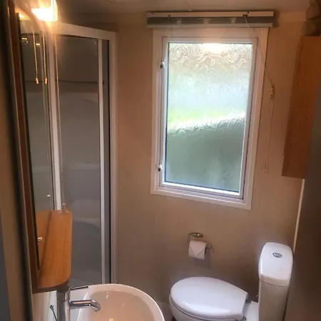 Cosy Holiday Caravan Minutes From The Beach Aberystwyth Exterior photo