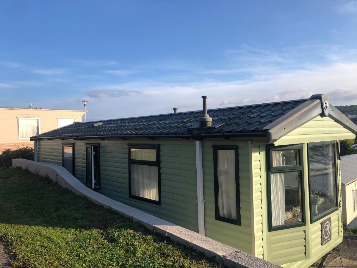 Cosy Caravan Minutes From The Holiday home Aberystwyth